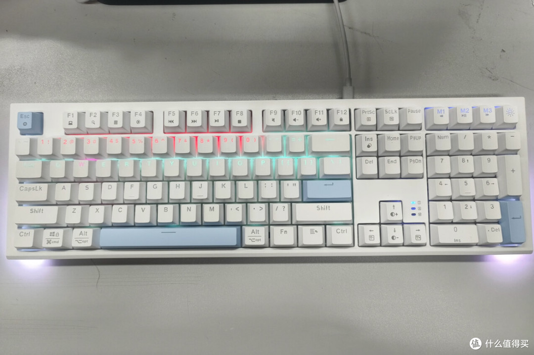 桌面焕新,效率与氛围兼得:我的京造装备升级体验