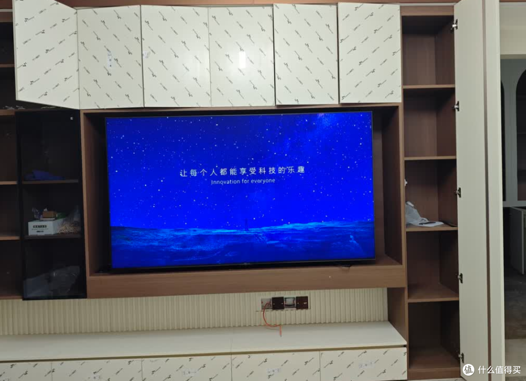 小米画质卷王降临！5200nits亮度+2880分区，把IMAX影院搬回家！