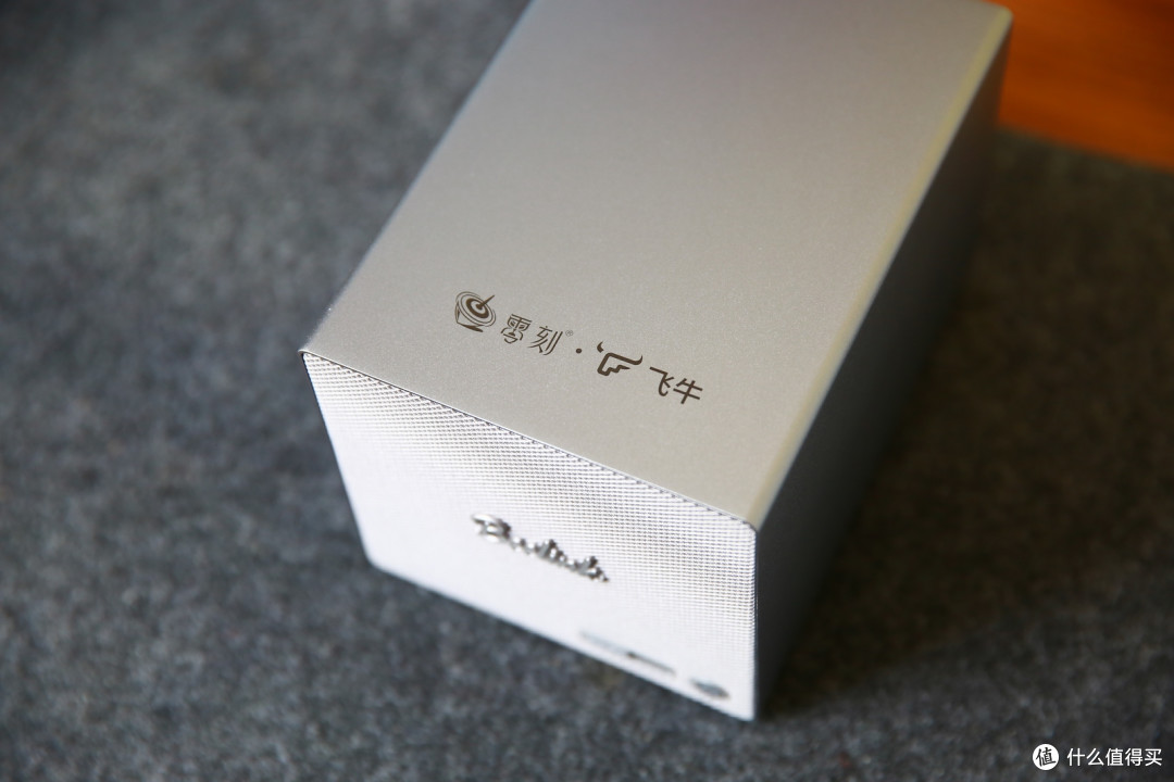 零刻 X 飞牛强强联合 ——零刻 ME Pro 5盘位存储解决方案