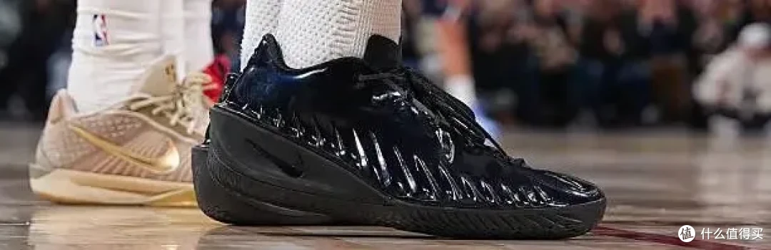 【NBA每日上脚】克拉克还是嫩了？德罗赞的科比PE才是顶美！