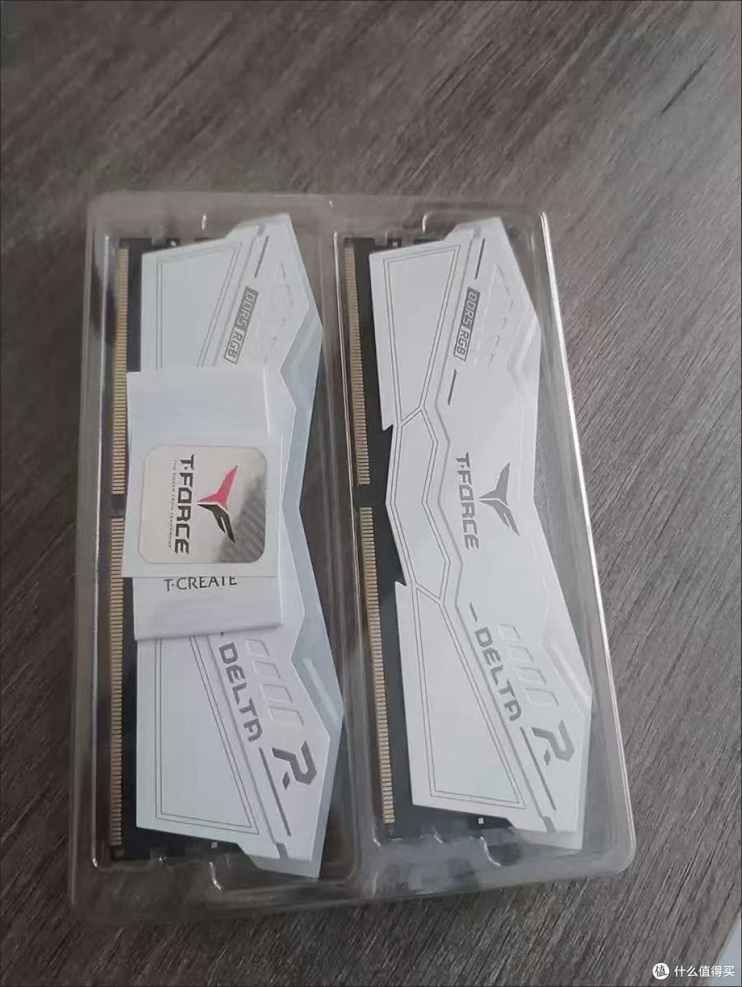 🔥颜值性能双封神!十铨炫光DDR5内存装机体验拉满