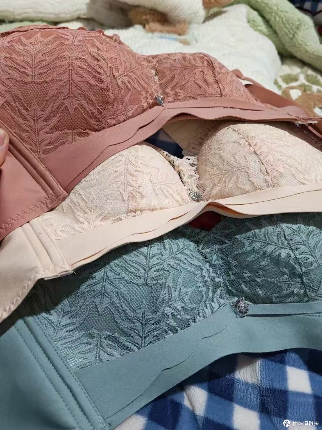谁懂啊家人们😭 小胸+有副乳的夏天,选内衣真的像在渡劫!