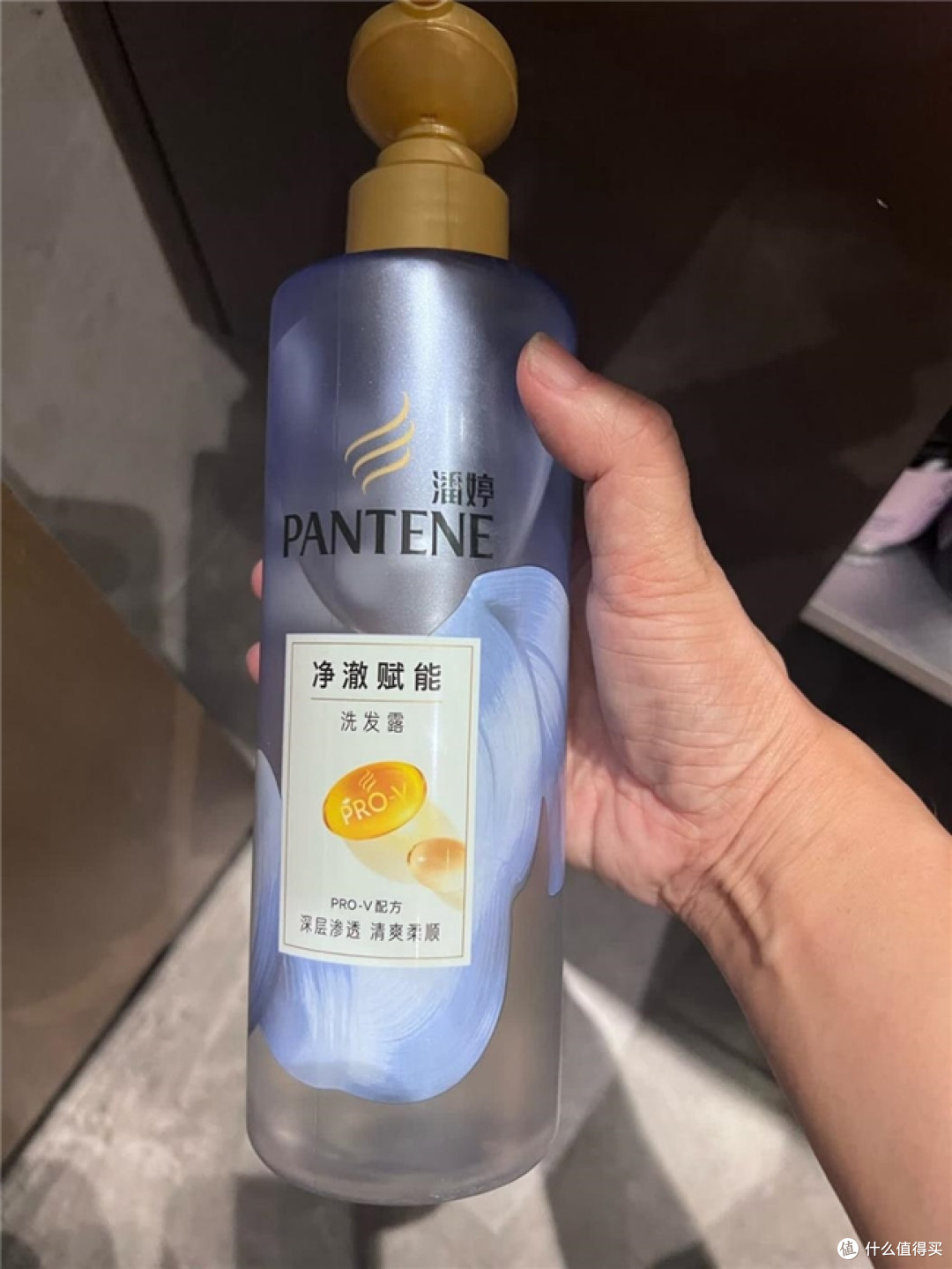 干性头皮干痒脱屑?2026哪款洗发水去屑止痒控油好,用户好评扎堆