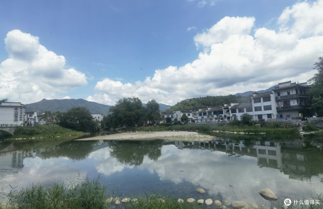宏村烟雨间,“徽三臭鳜鱼”套餐:一口徽州味,一眸水墨情