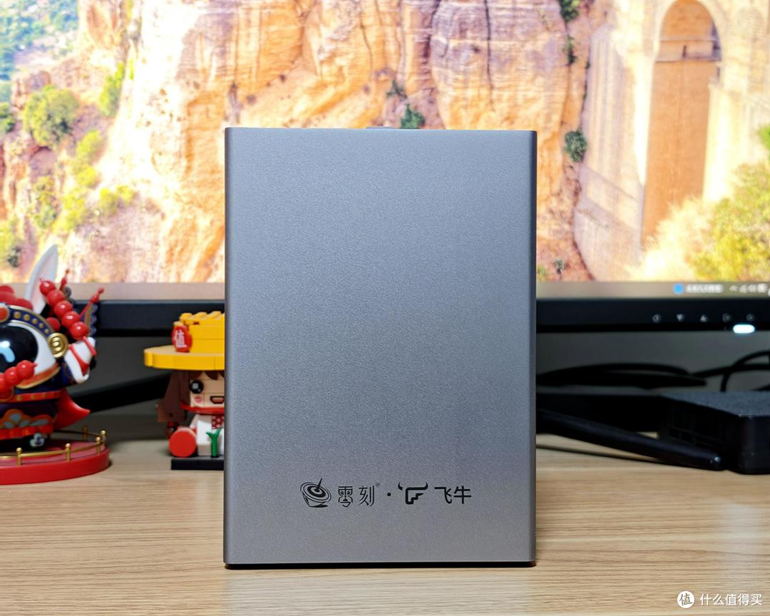 飞牛fnOS加持！5盘位+静音散热，零刻ME Pro让NAS告别复杂操作