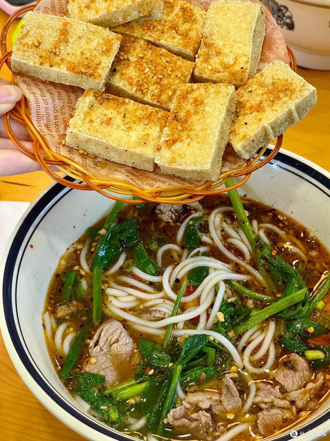 云南米线:半生乡愁与味觉记忆