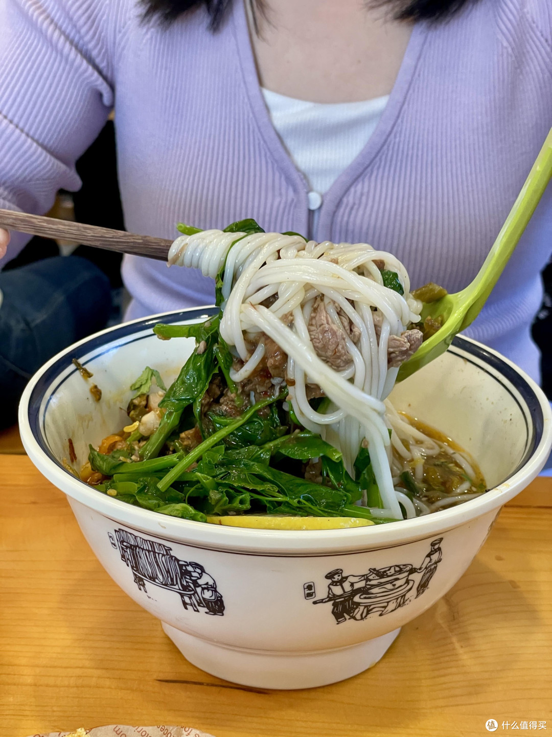 云南米线:半生乡愁与味觉记忆