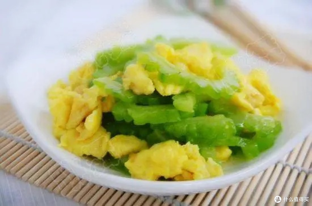 苦瓜炒蛋：苦尽甘来的家常小确幸