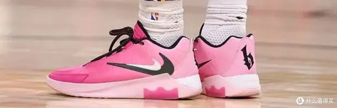 【NBA每日上脚】Nike8.9亿签库里!迪子再次痛失阿克伦之子?