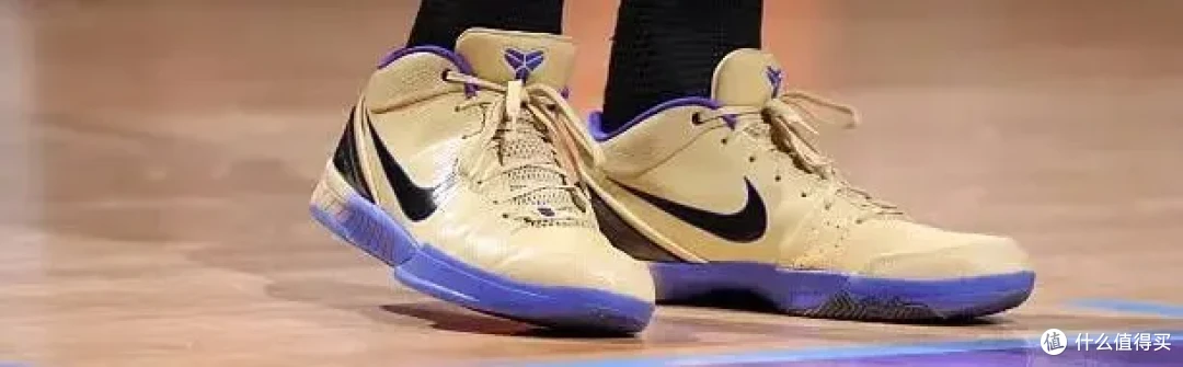 【NBA每日上脚】Nike8.9亿签库里!迪子再次痛失阿克伦之子?