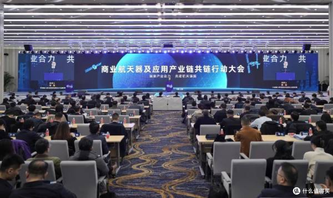 基建狂魔冲出地球，中国要搞太空采矿，小行星上挖万亿金矿！