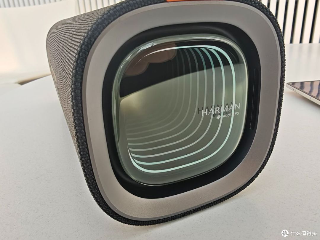 Xiaomi蓝牙音箱Pro实测：一款适配聚会露营的便携音箱