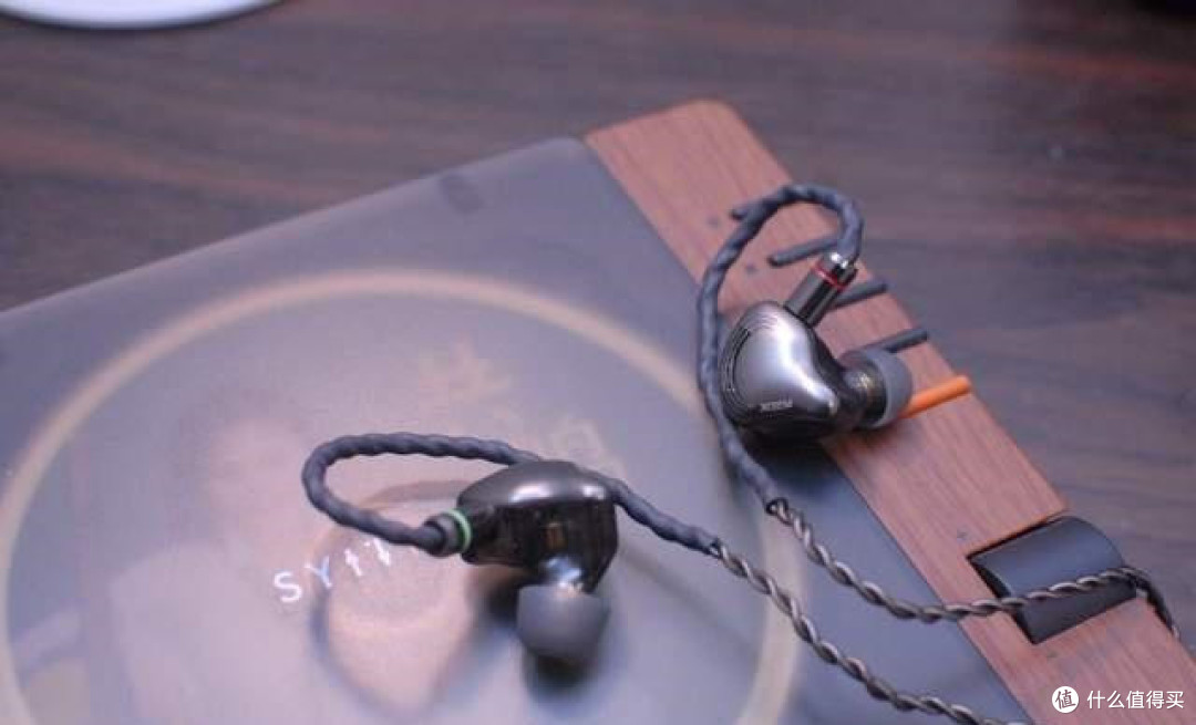 百元级耳机里的战斗机,西圣HiFi 1:如何用黑科技吊打千元旗舰?
