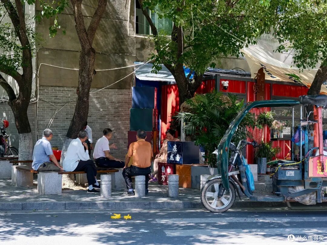 在冷门小城狂吃一天,嘴巴忙得不知天地为何物