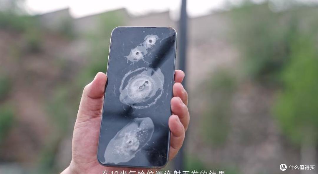 荣耀X70赢麻了,谁说千元机只能凑合用?防水防摔成关注点