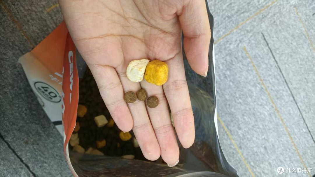 别再只看高蛋白!营养均衡的希喂三拼冻干粮,才是猫咪刚需