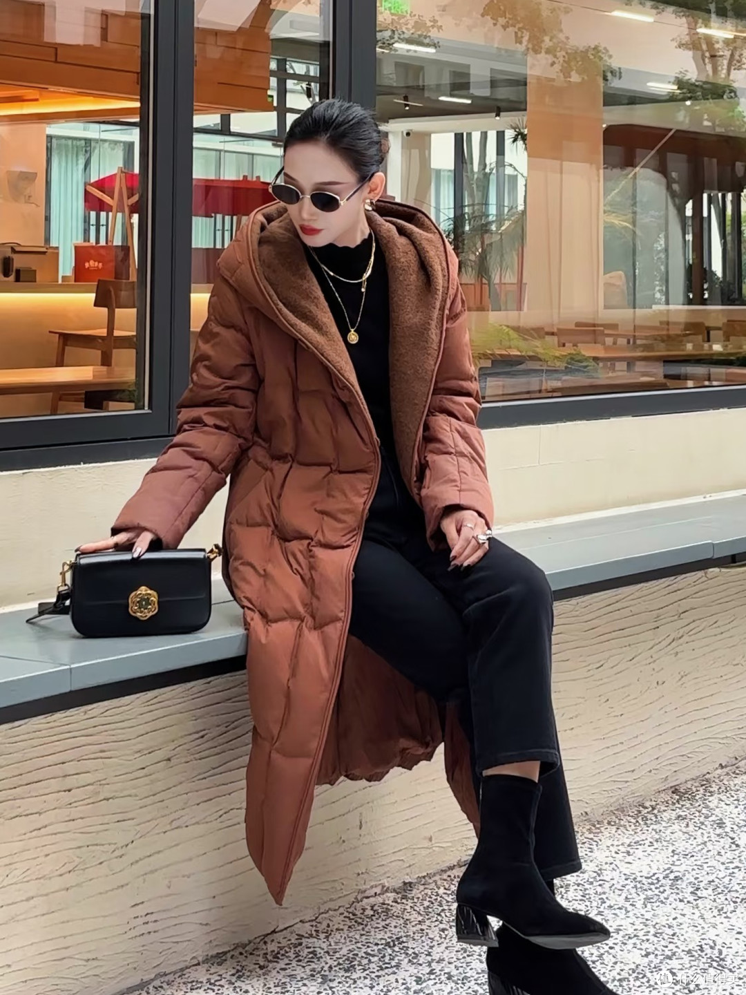 中年女人的衣服：买精不买杂，这4个品牌的衣服，不输LV、香奈儿