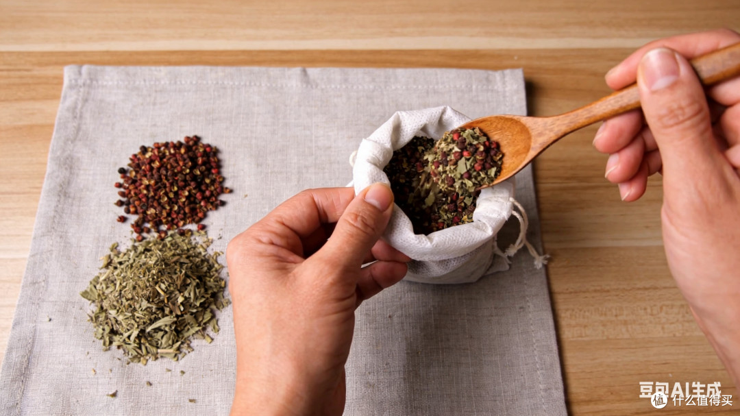 衣柜“邪修”:用花椒+艾草,轻松赶走衣蛾和螨虫