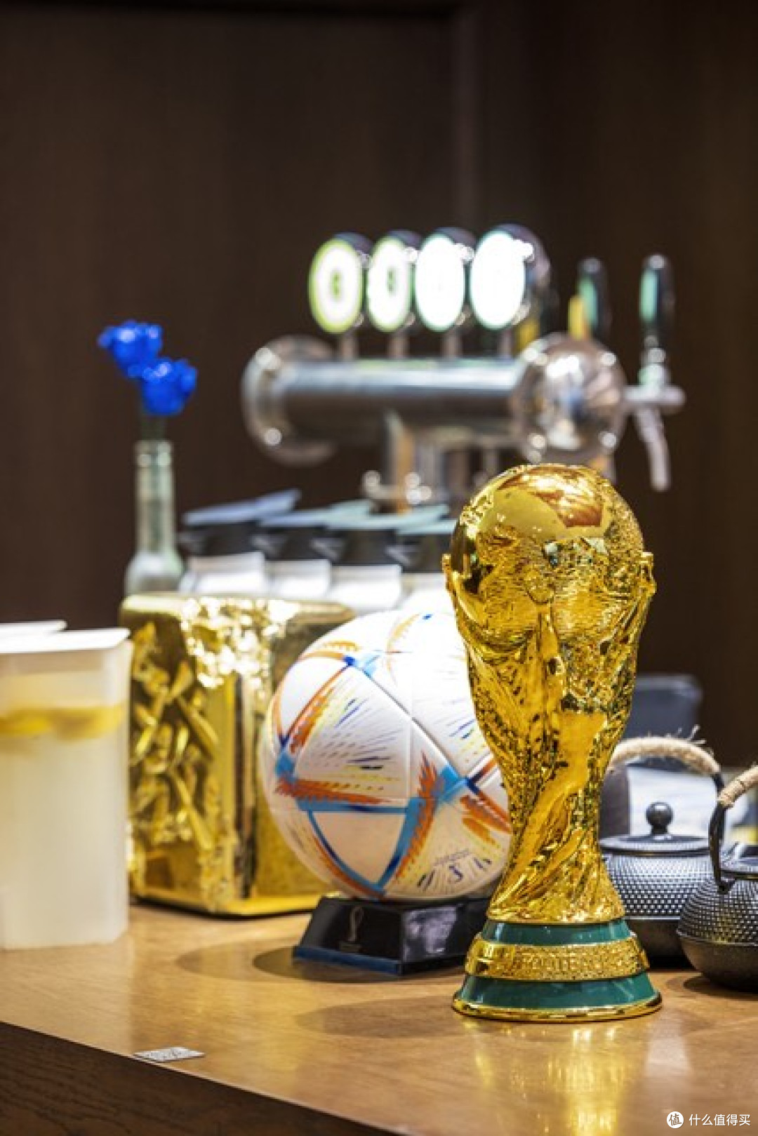 穿越之2026美加墨世界杯：一场刻在青春里的球王谢幕战