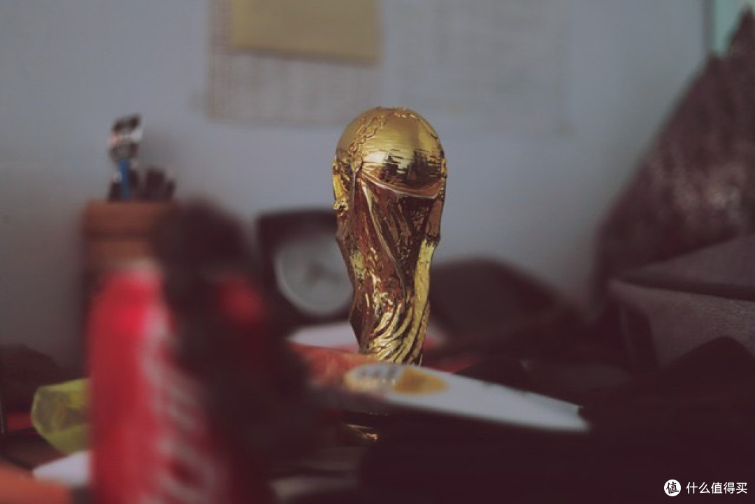 穿越之2026美加墨世界杯：一场刻在青春里的球王谢幕战