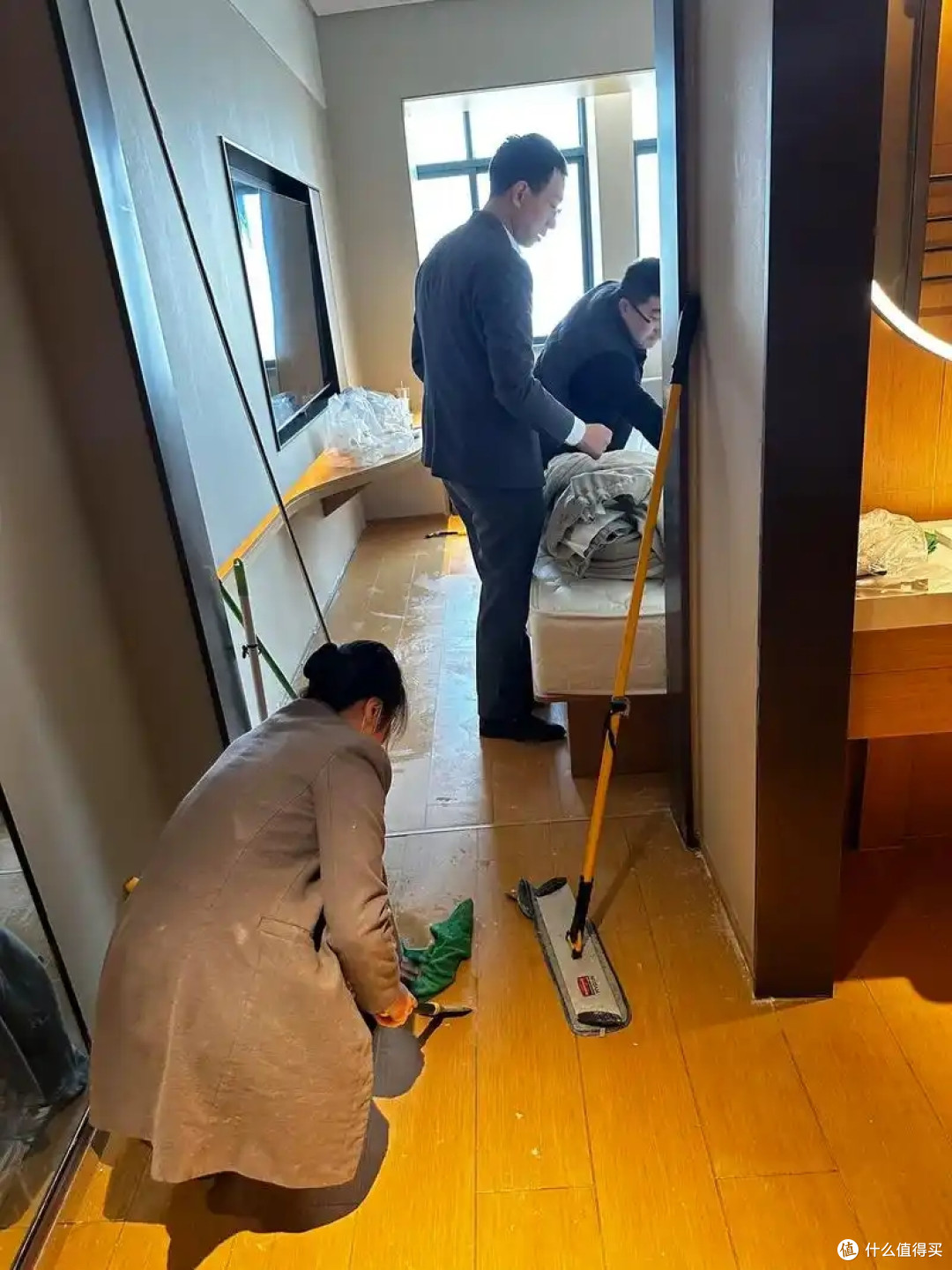 五星级酒店倒闭潮来了,但全季凭3毛一瓶的水,给同行狠狠上一课