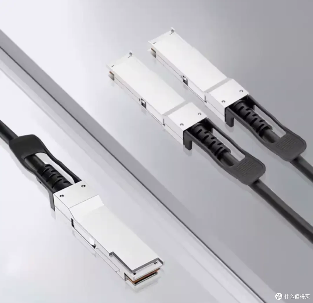 桌面级AI算力革命：技嘉GIGABYTE AI TOP ATOM尝鲜（开箱+拆解）