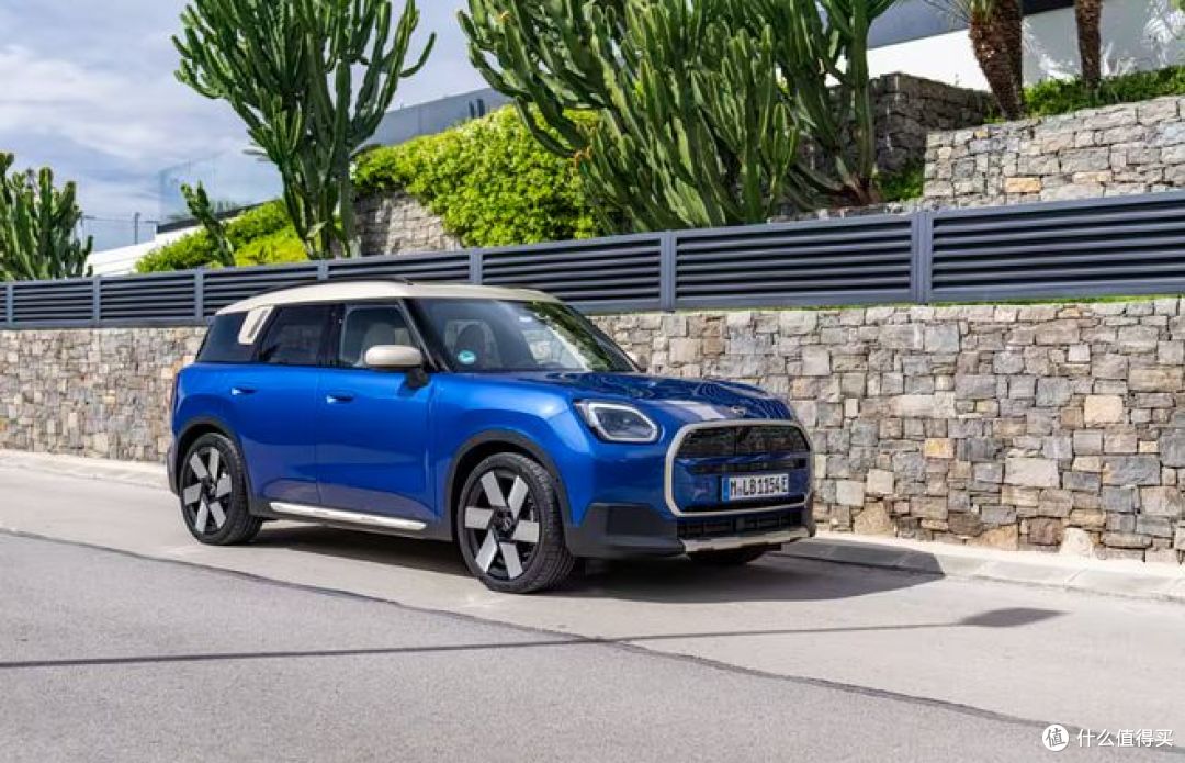 纯电续航501公里,2026款MINI COUNTRYMAN E官图发布