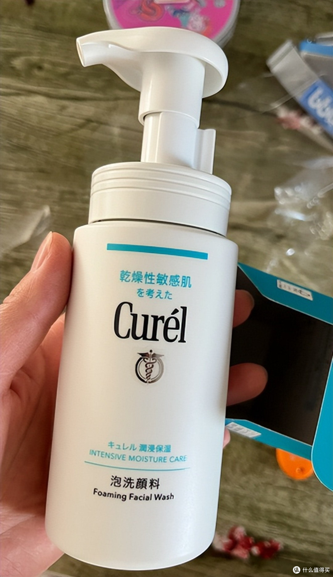 2026敏感肌必看:氨基酸洗面奶温和清洁,教你选 “不刺激” 款