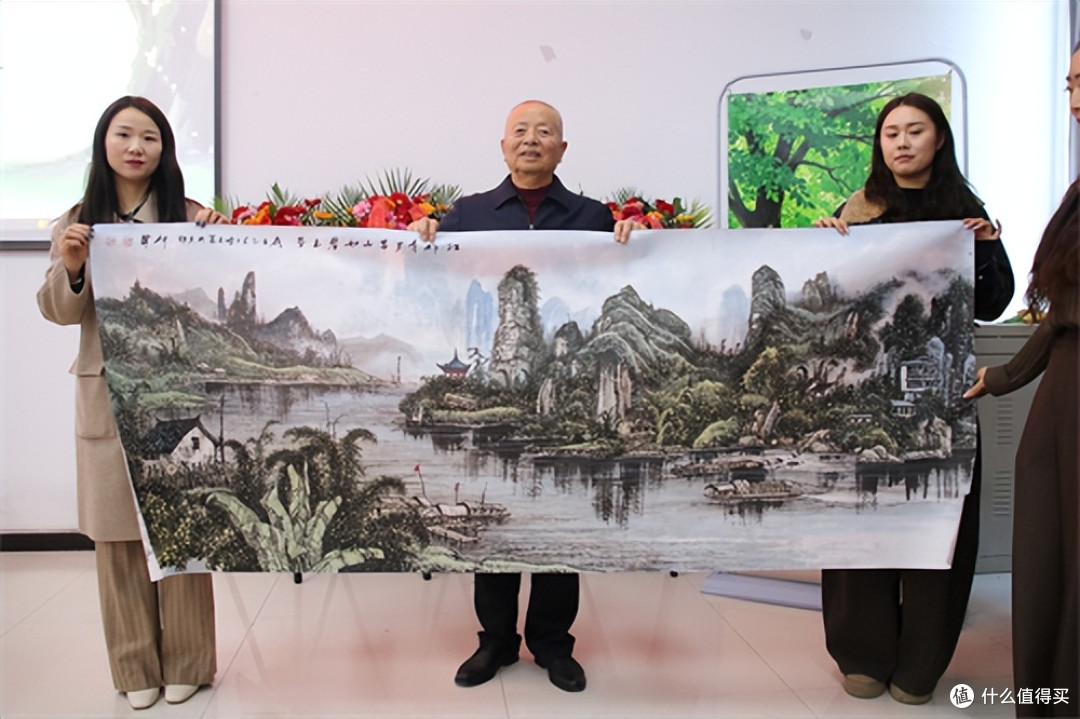 作家炳君《哦,那棵常青树》首发式暨座谈会在固安县老年大学举行