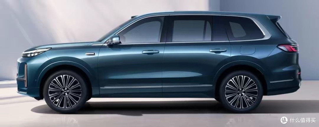 吉利银河M9卖爆了,17万买六座中大型SUV,它到底图啥?