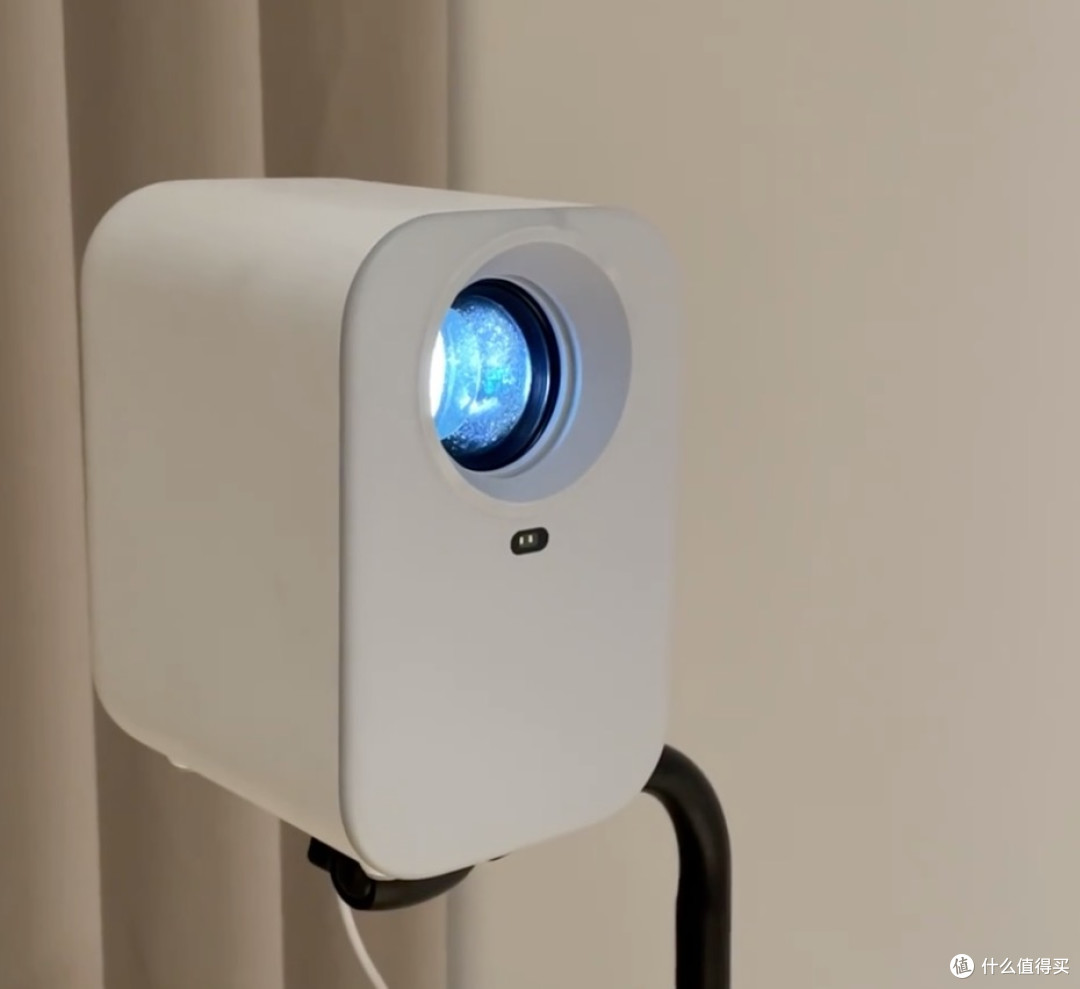 为什么年轻人开始抛弃投影仪了?投影机还值得买吗?闺蜜机成新宠!