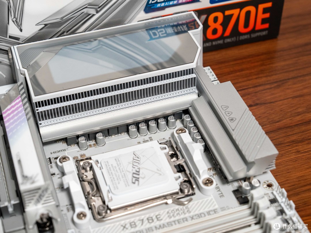 游戏新王登基,AMD R7 9850X3D+技嘉X870E X3D超级冰雕主板测评