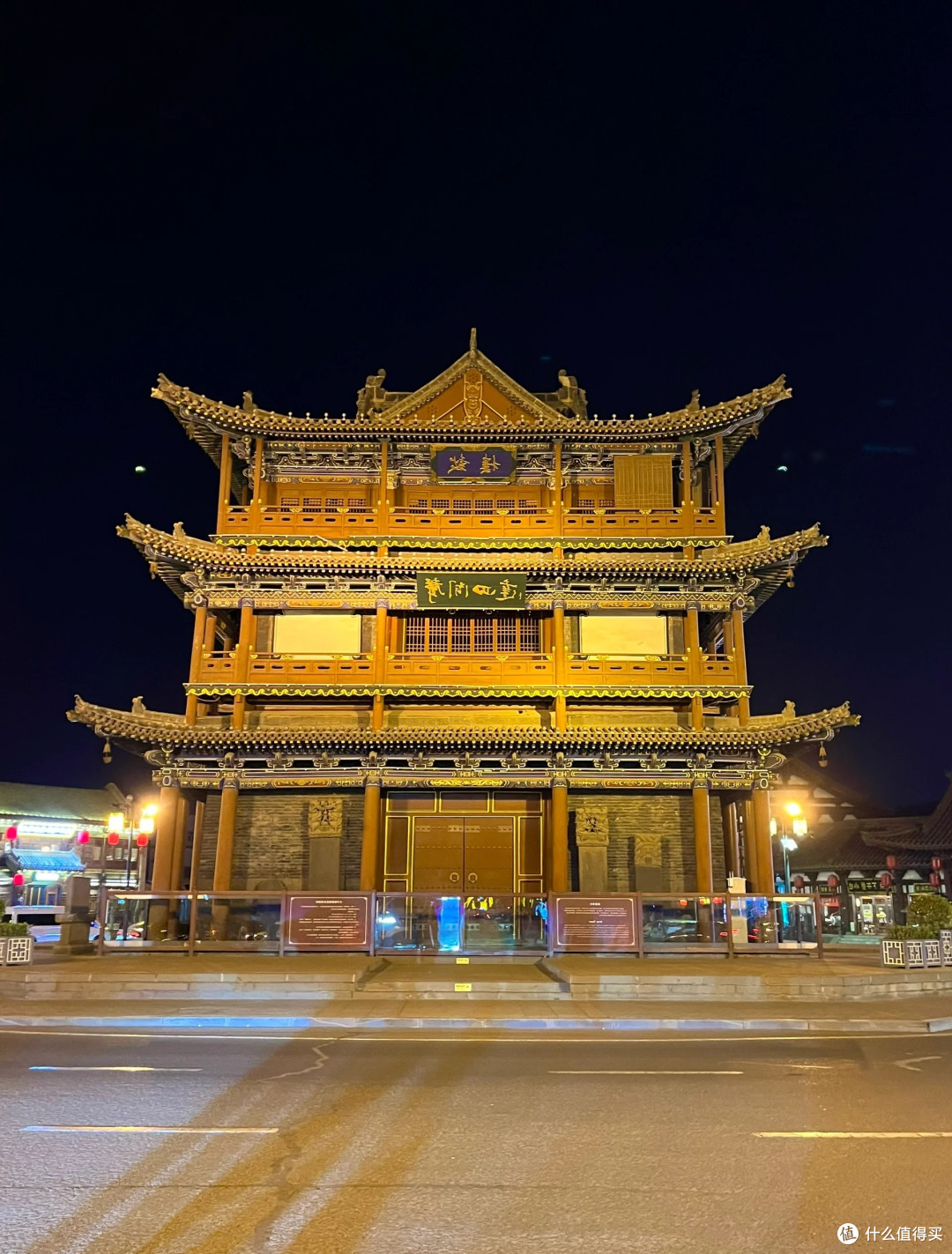 春节游大同：古城墙下赏灯，古寺里祈新年