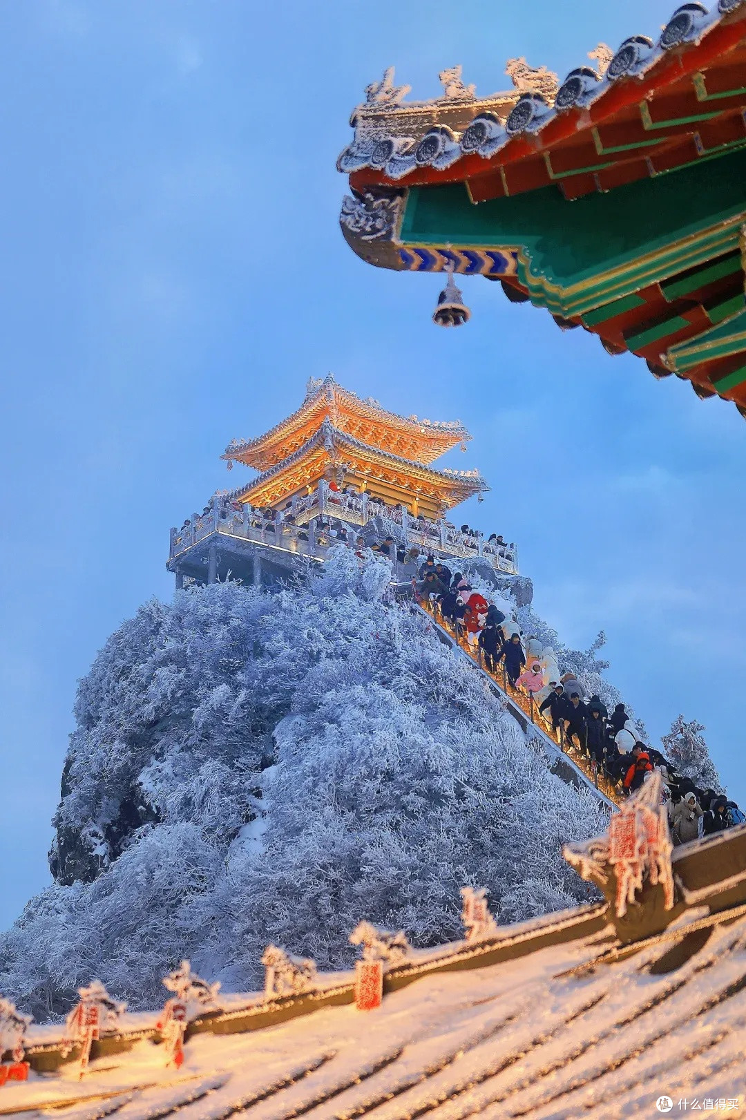 新春踏雪赴老君山