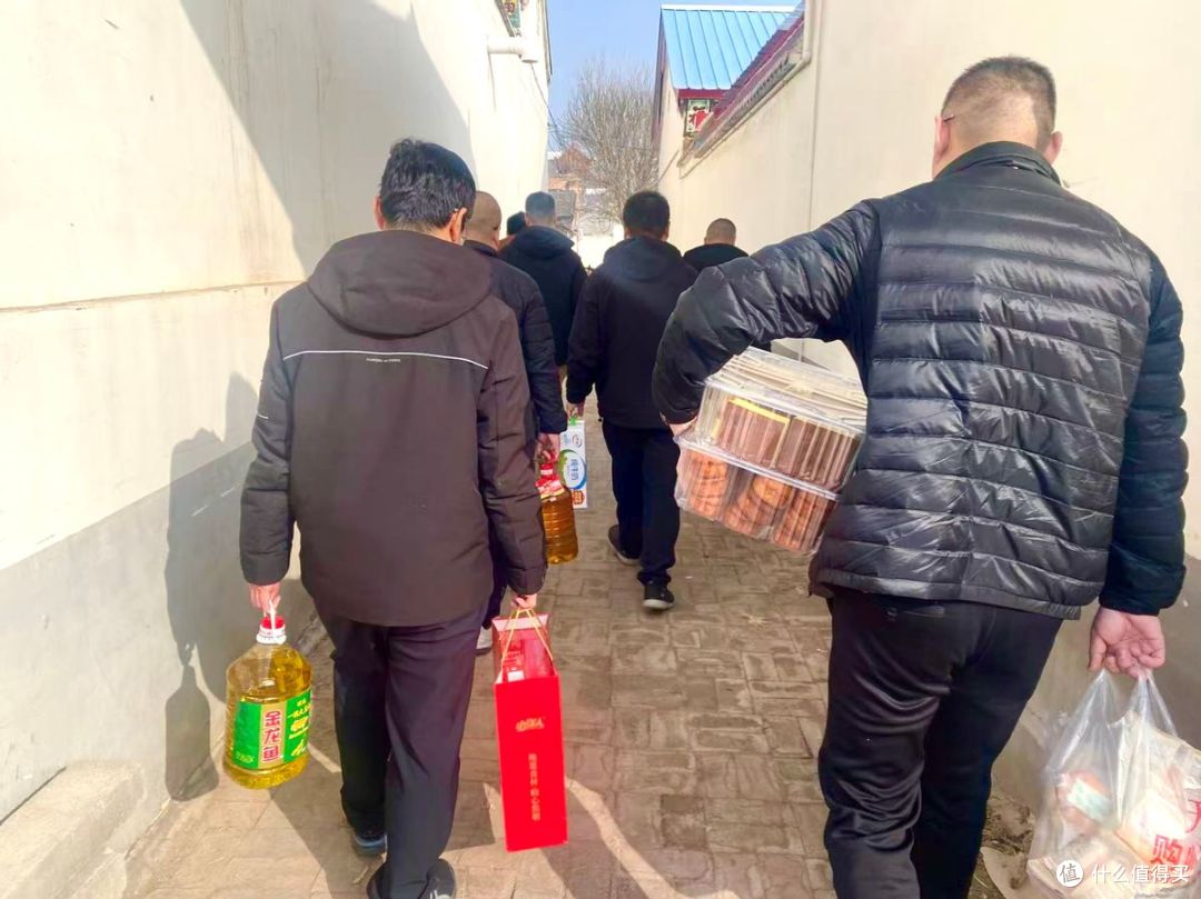 廊坊固安:寒冬送温暖 关怀润心田