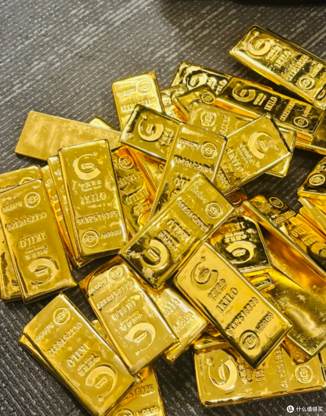 前两次黄金白银暴涨结局非常惨烈，这一次，会有多少人被套30年？