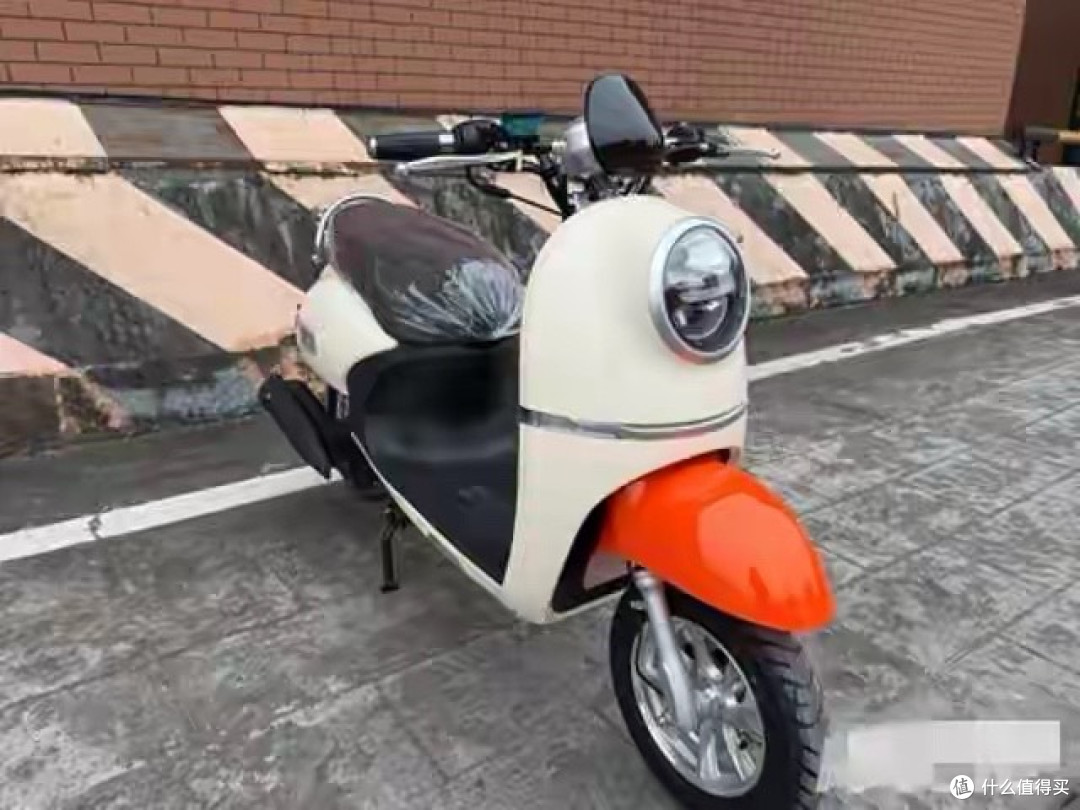 3980元燃油踏板炸场！吊打电瓶车，续航250公里，还要啥自行车？