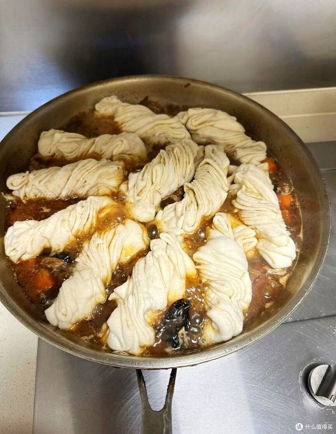 东北铁锅贴饼子,大铁锅里熬菜,一般都是哪些?