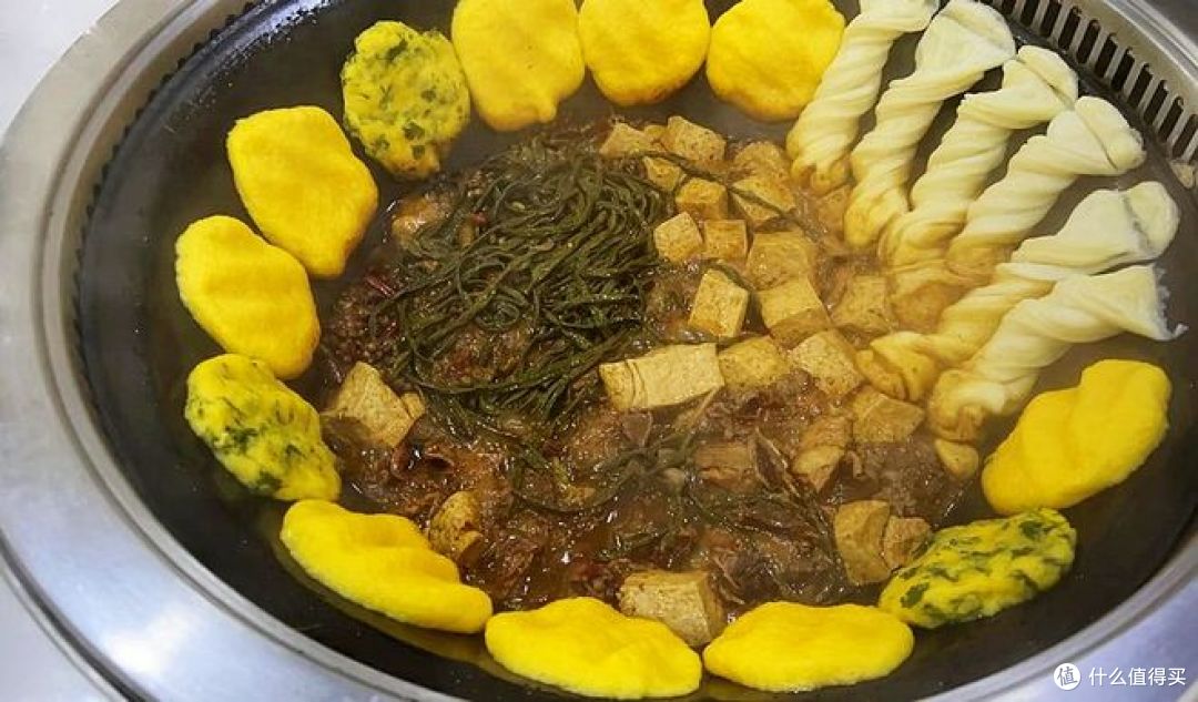 东北铁锅贴饼子,大铁锅里熬菜,一般都是哪些?