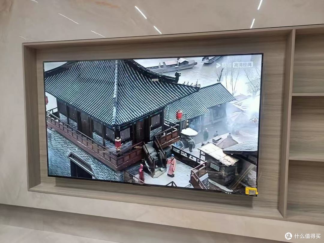 客厅幸福感天花板!海尔小红花电视 75H5D+85H5C 巨幕太香了