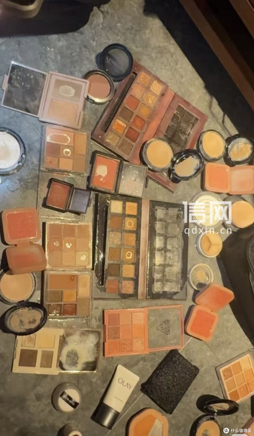 客房漏水客人化妆品被泡 喆啡酒店称须有法院判决才可照价赔偿