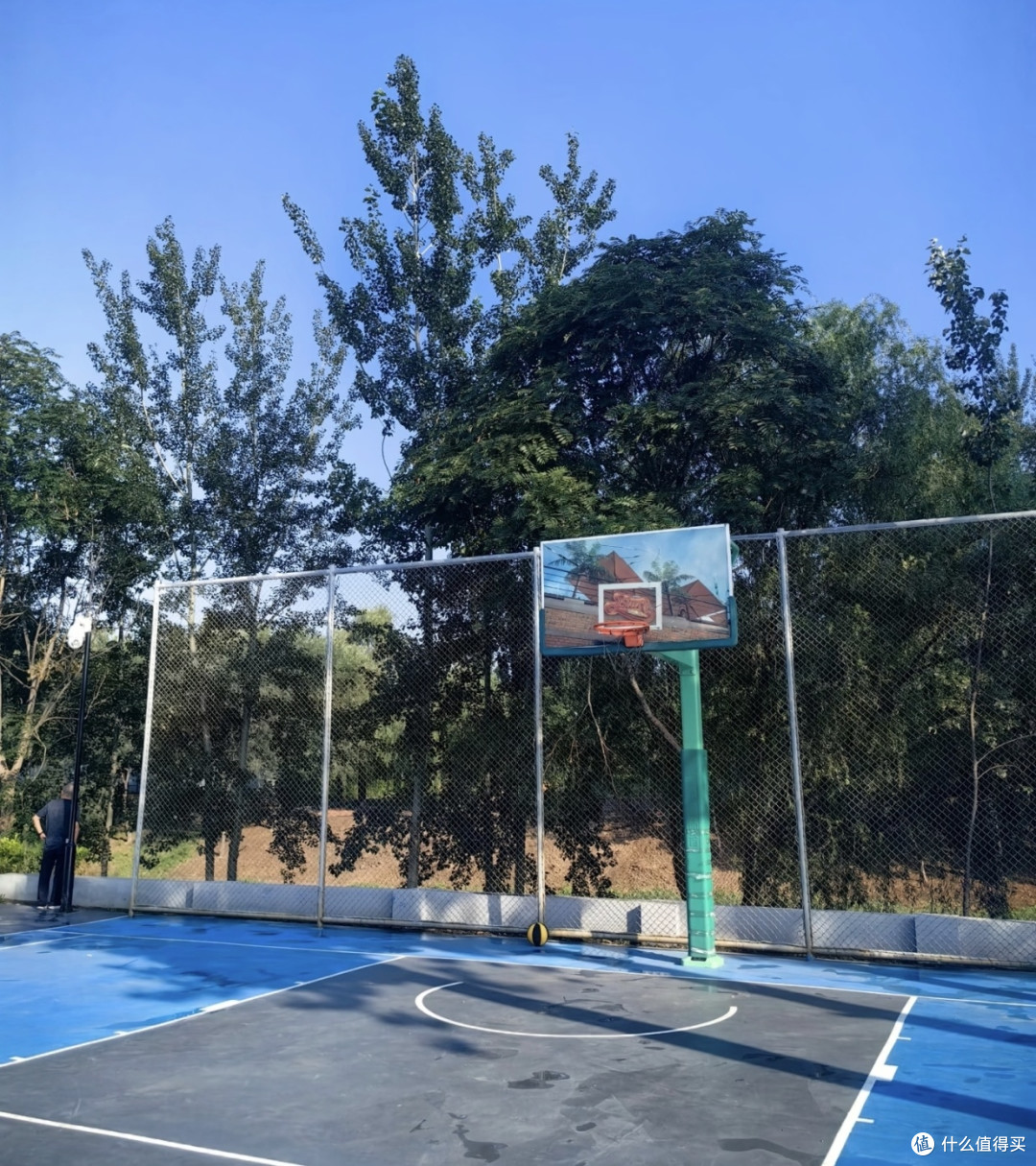 篮球为炬，照亮歧路