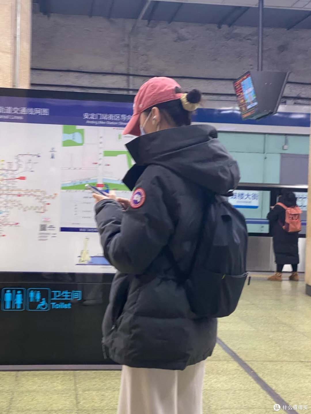 网红羽绒服自以为时髦,实际穿着土气没有性价比,如今变成街服!