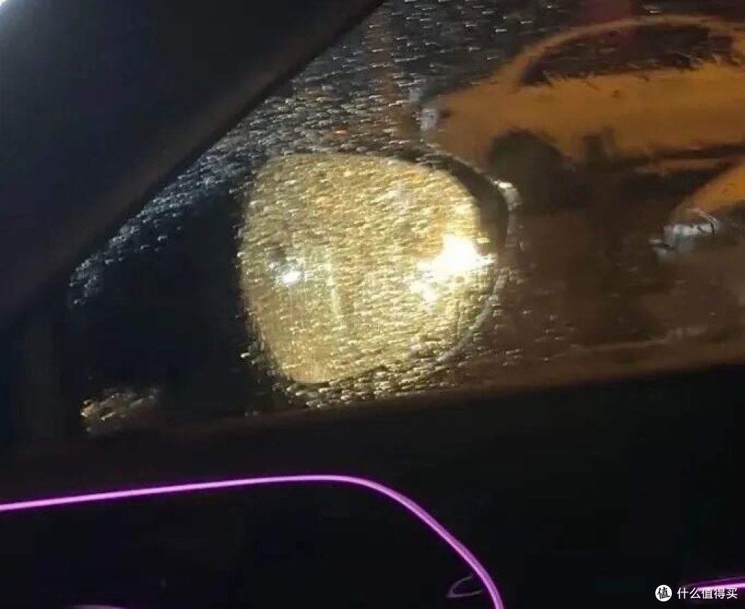 变道怕盲区、雨天看不清?侧方电子后视镜终结行车噩梦