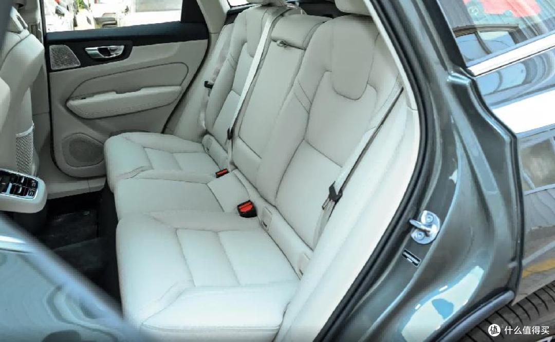 月销4400台的北欧SUV:沃尔沃XC60安全性实测,值不值得买?
