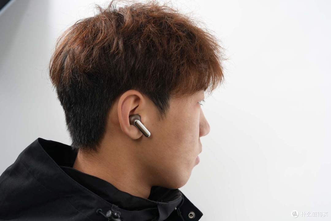 329 元的 lifeme 魅蓝 Blus 4 降噪音质双在线,千元质感太惊喜