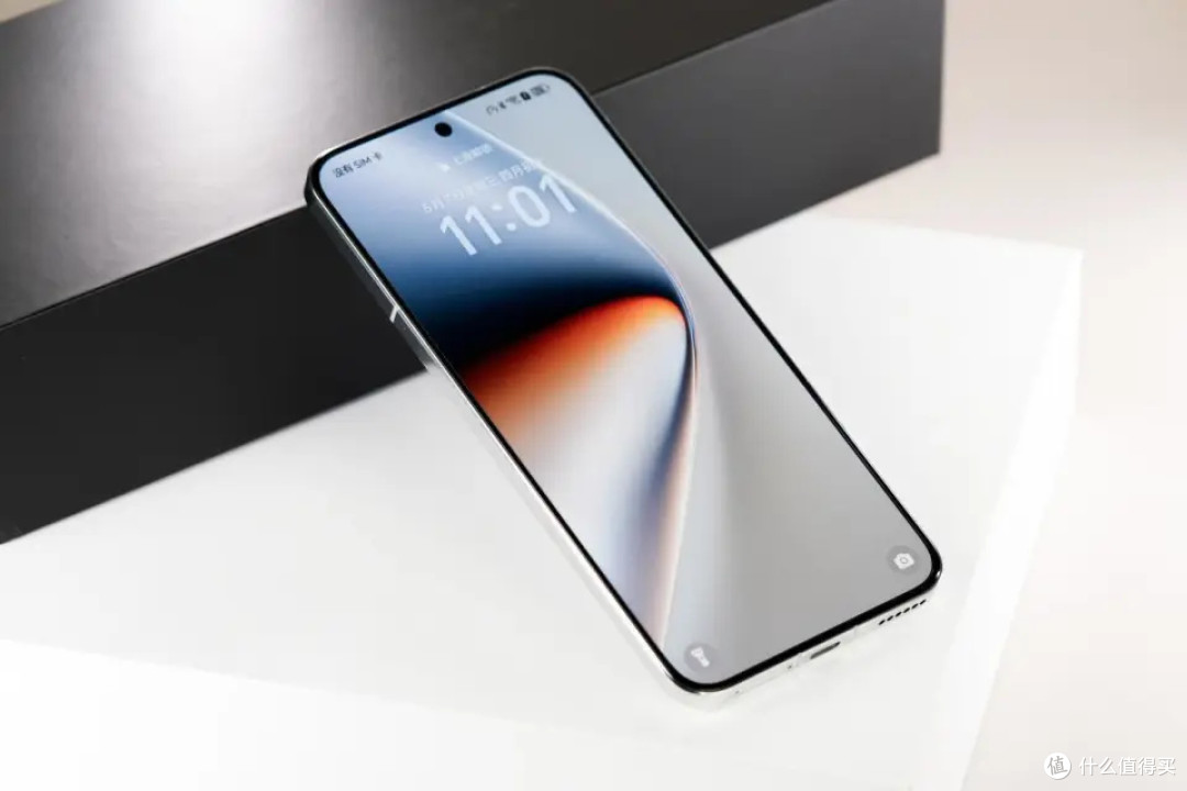 荣耀“更激进了”,16GB+512GB+7200mAh,经典旗舰再度重回低价