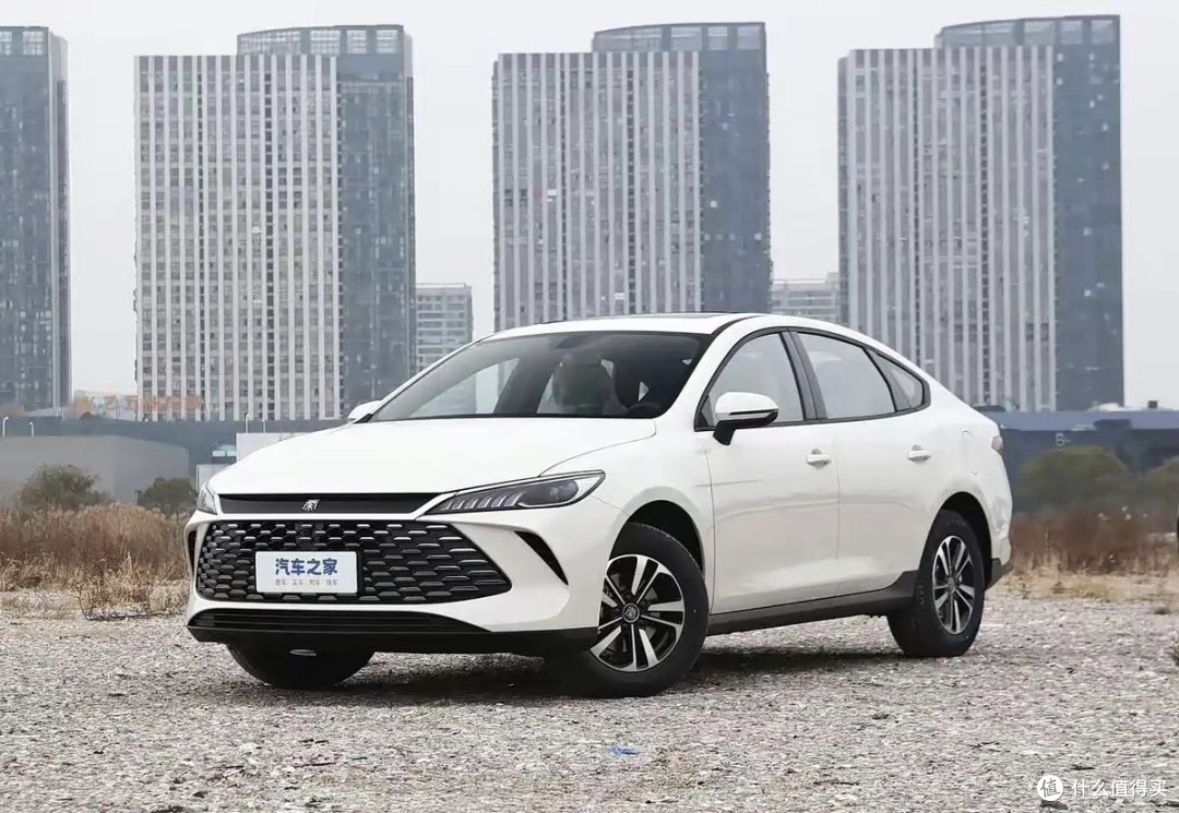 7.98万起!比亚迪秦PLUS DM-i新版上市,纯电210km,油耗2.79L