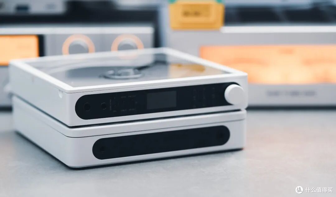 「BASS+2 “嘿喂狗!”」广义好听的便携 CD 机 | FIIO DM15 R2R