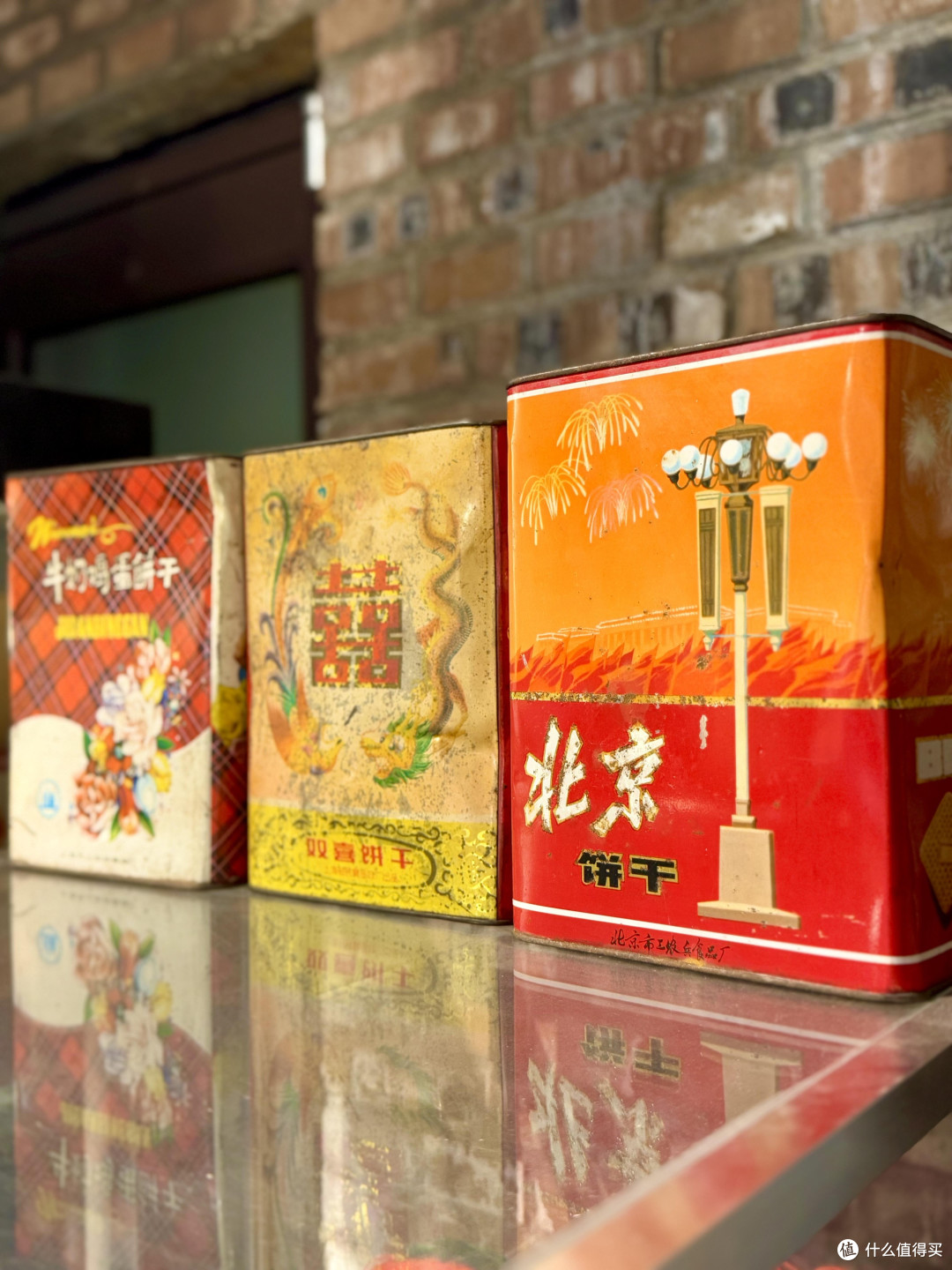 旧铁皮盒:岁月的温柔见证